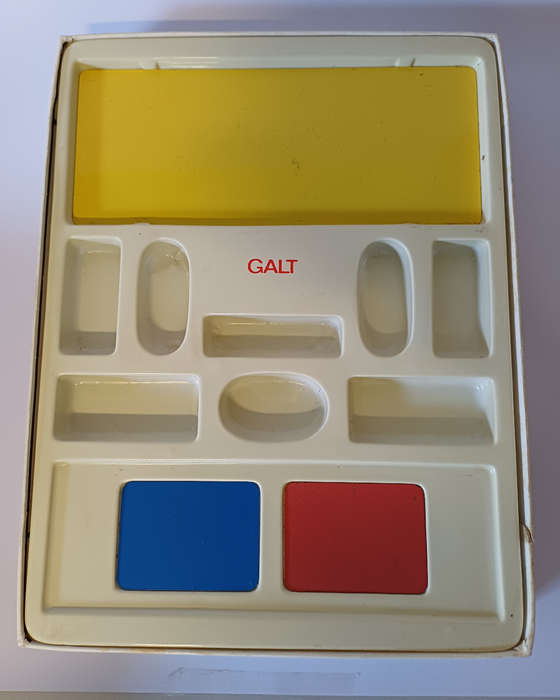 GALT TOYS Vintage Magnet Building Set - Educational Toy Kit
