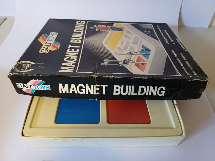 GALT TOYS Vintage Magnet Building Set - Educational Toy Kit