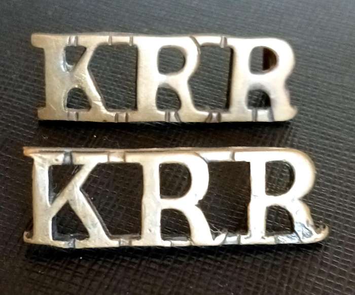 British Kings Royal Rifles -1st world War -Pair of brass shoulder titles