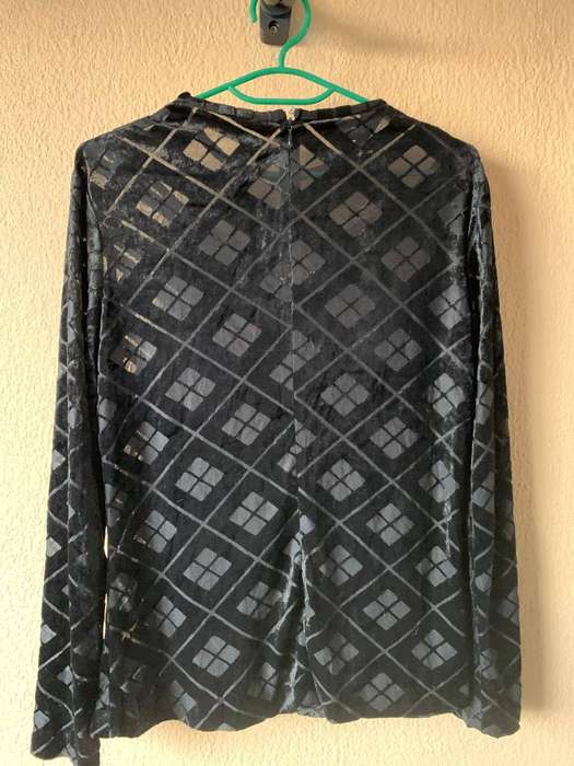Black Velvet Mesh Top  Diamond Pattern, Semi-Sheer Elegance Size 3234