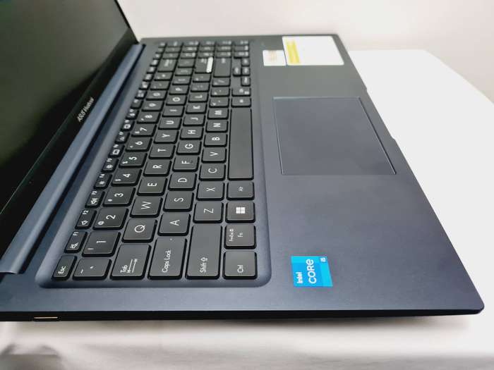 2024 Asus Vivobook - i5 13th gen - 16gb - 512gb
