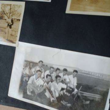 Vintage Photo Album With More Than 40 Photo's And Postcasrds - See Photo's