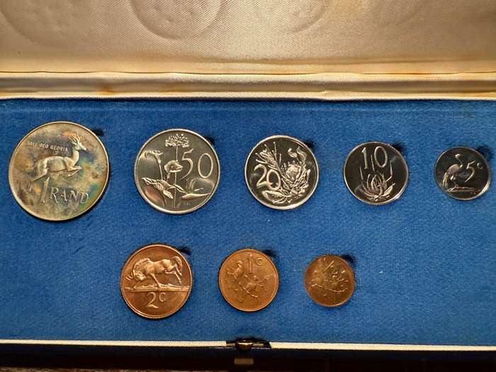 1977 Short proof set- as per pictures