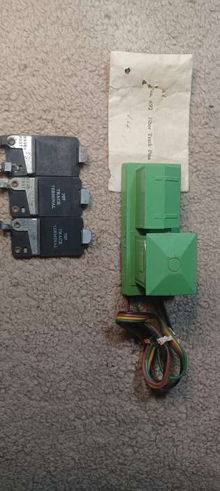American Flyer Reverse loop relay