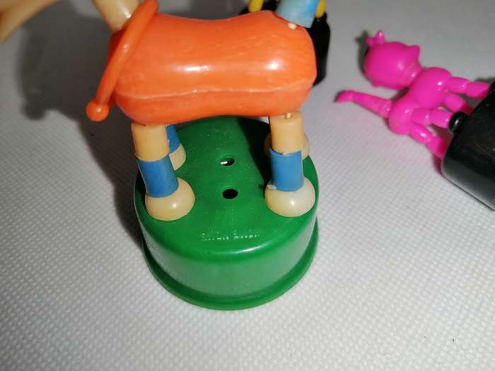 Figurines
