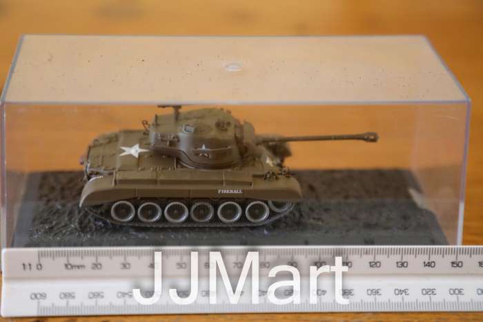 M26 Pershing Medium Tank - US Army & Display Case - 1/72 Scale Diecast Model