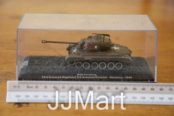 M26 Pershing Medium Tank - US Army & Display Case - 1/72 Scale Diecast Model