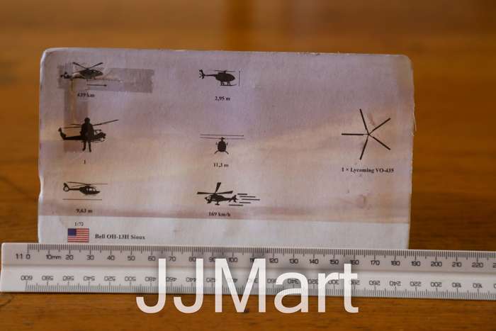 Amercom Helicopters of the World Bell OH-13 Sioux diecast 1:72 helicopter