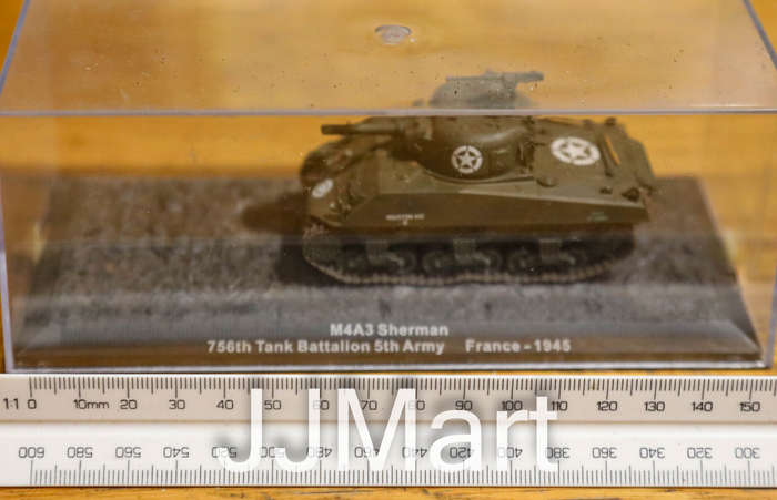 DeAgostini Combat Tanks - Tank M4A3 Sherman 756th Tank Battalion 1945 (France) - 1990-1999