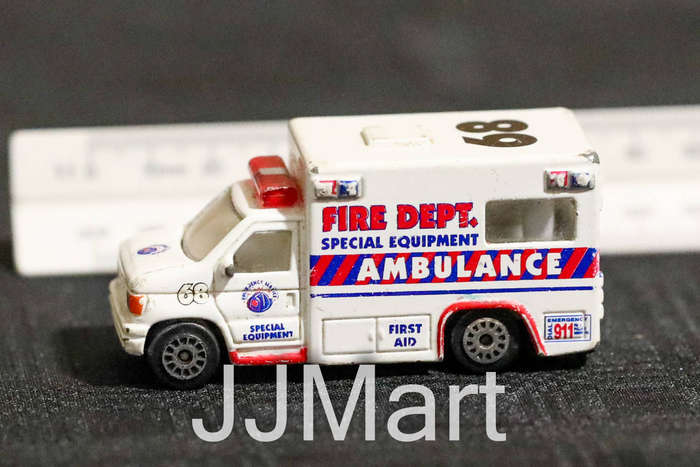 Realtoy Ford F Ambulance Model Car