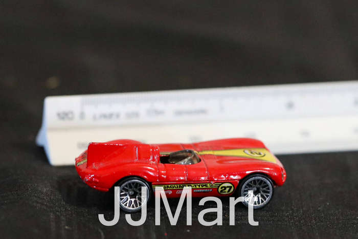 Mattel Hot Wheels - Jaguar D-Type