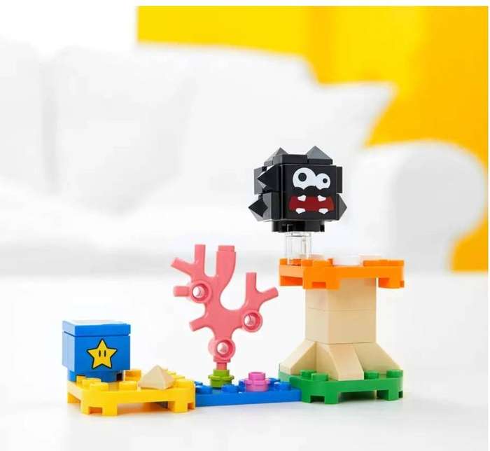 LEGO 30389 Super Mario Fuzzy & Mushroom Platform Set