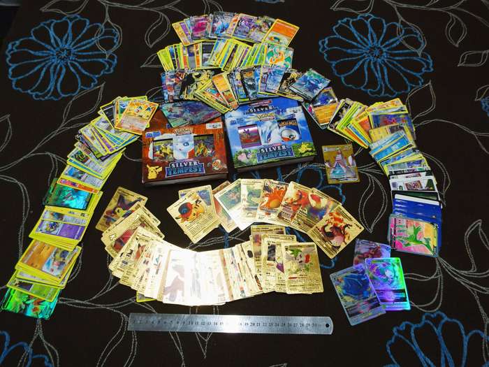 Pokemon Collectable Cards Lot - 300+ Cards