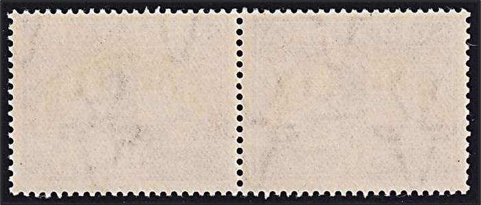 1936 Union 1½d UMM(**) Pair Variety - Gold Shifted to Top/White Shade on Dump