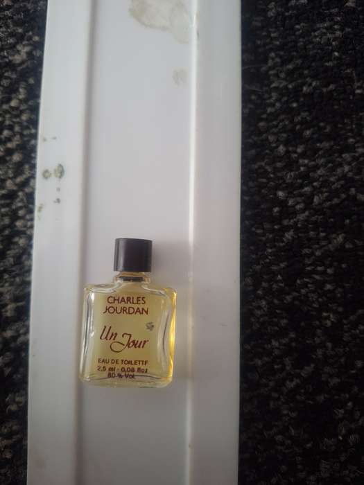 Charles jourdan Un jour eaude toilette