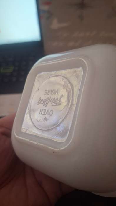 Milk glass bowl small