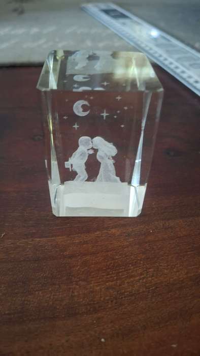 Glass paper weight