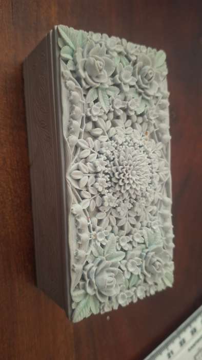Vintage Handcast Designs Floral 10cm Trinket Pill Jewellery Box
