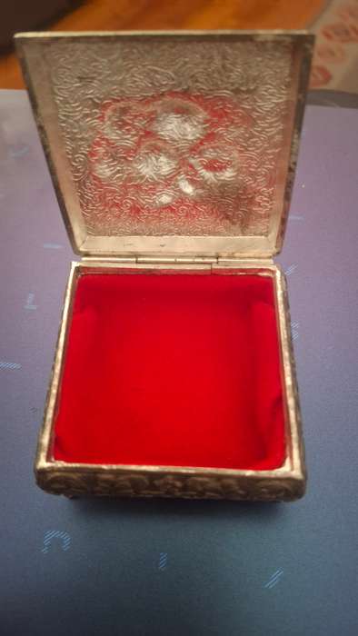 Vintage jewelry box