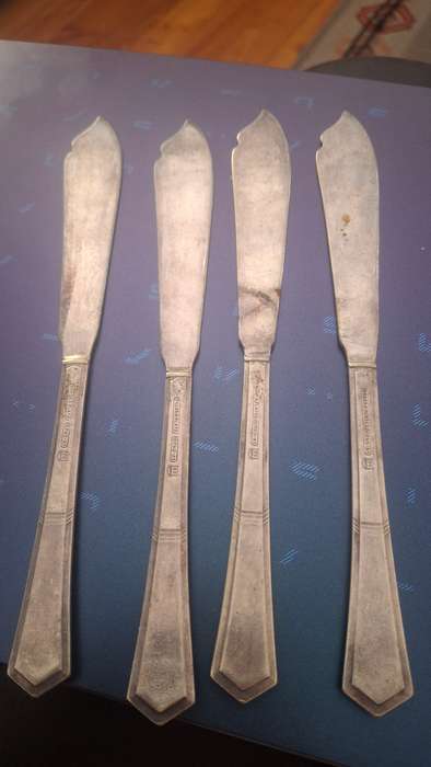 Vintage fish knifes x4