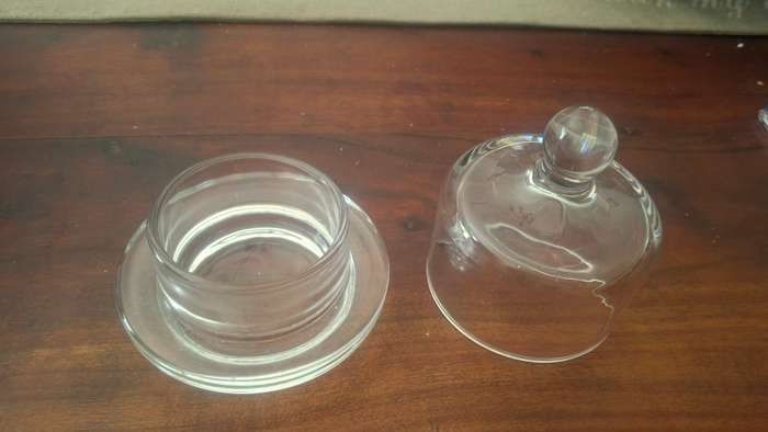 Butter dish