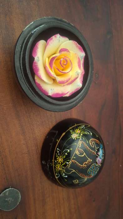 Thai Carved Soap Rose Hand Painted Laquered Box
