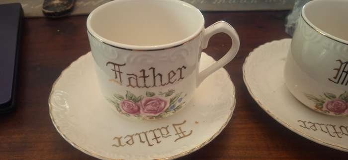 MOTHER/FATHER TEASETSet of 2Fine Bone ChinaTea Cup & SaucerPink Roses and Flowers in teacups and