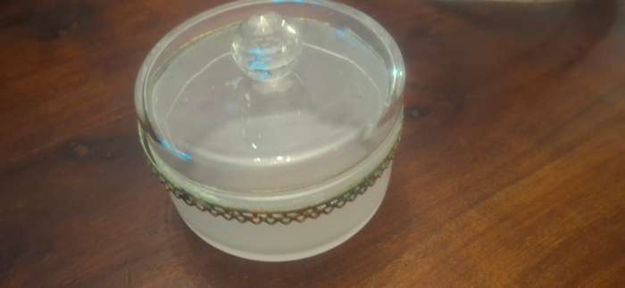 Glass bowl with lid