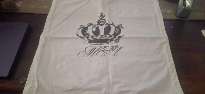 Helen melon pillow case