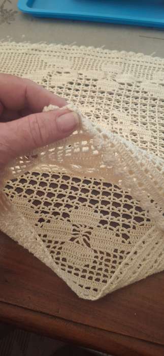 Vintage crochet cussion cover