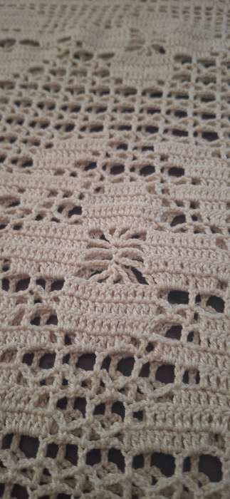 Vintage crochet cussion cover