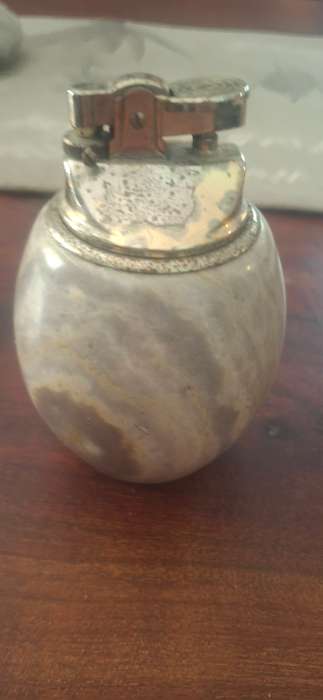 Marble Table Lighter vintage