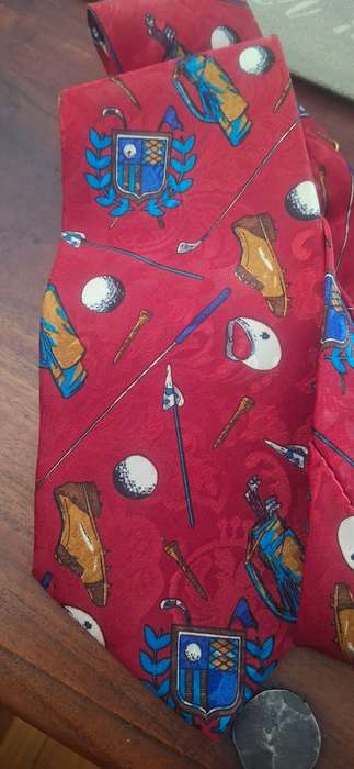 Gold city golf tie vintage