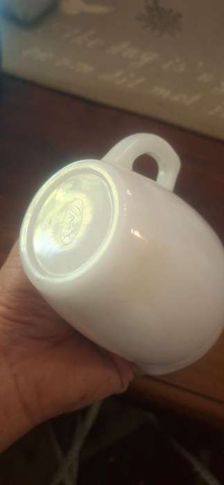 Milk glass milk cup