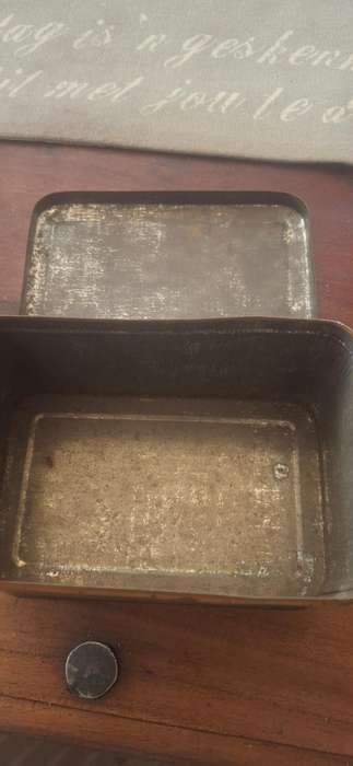 An du septic ductless black board crayons tin vintage
