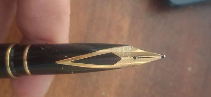 Vintage Sheaffer Targa fountain pen