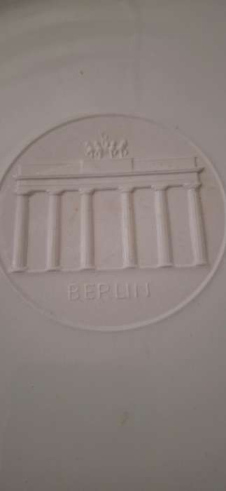 KPM plate Brandenburger Tor relief plate 27cm vintage plate
