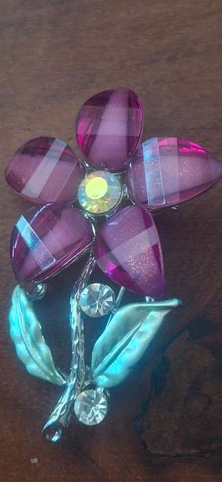 Vintage flower brooch