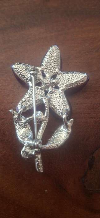 Vintage flower brooch
