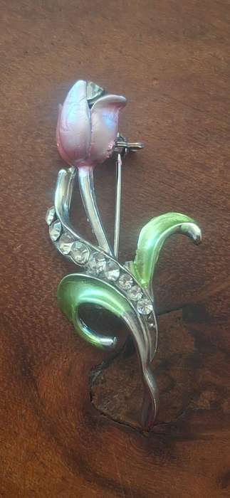 Vintage flower brooch