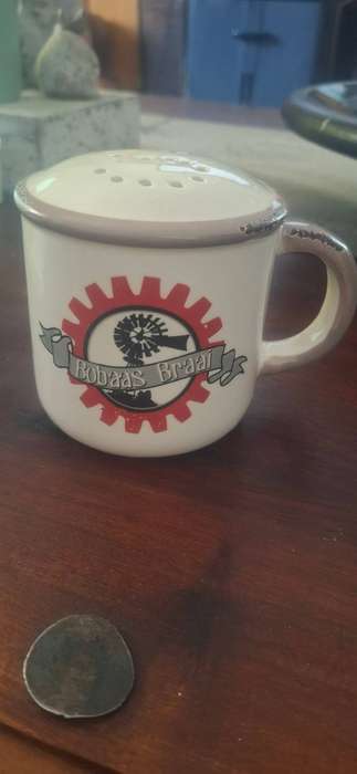 Salt pot