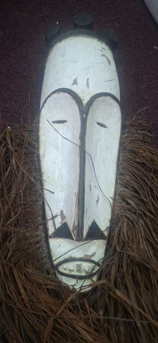 Genuine trial mask fan of Gabon mask