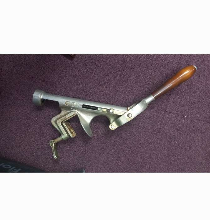 Wall Mounted cork screw vintage