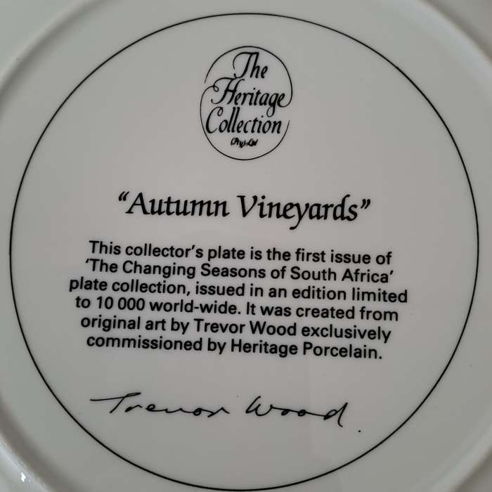 Heritage Collection 'Autumn Vineyards' Plate