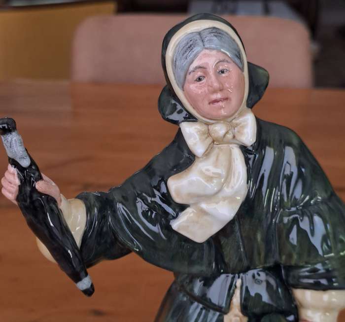 Royal Doulton Figurine - Christmas Parcels HN2851