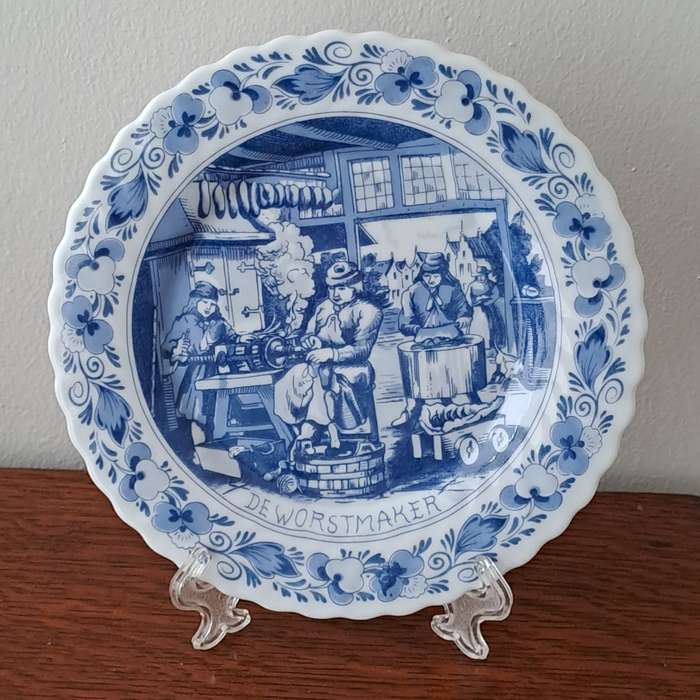 Delft Tradesmen Plate 'De Worstmaker'