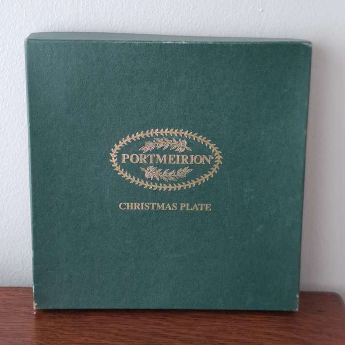 Portmeirion Botanic Garden 'Christmas 1995' Plate - boxed