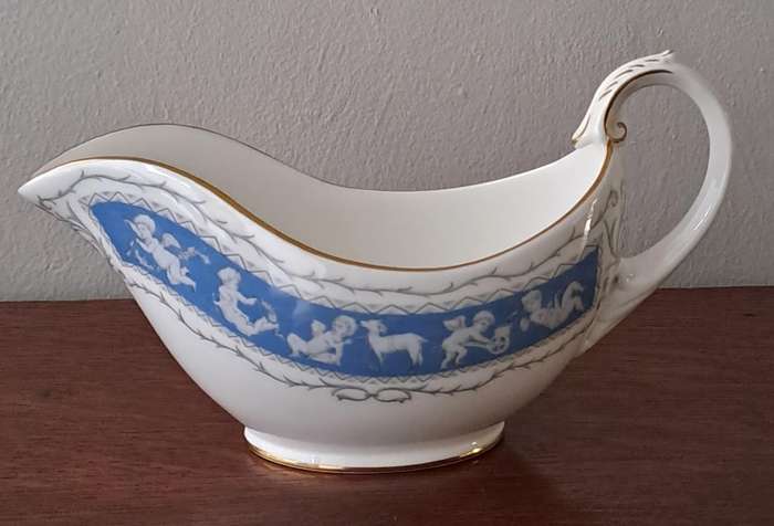 Coalport 'Revelry' Gravy Boat on Stand