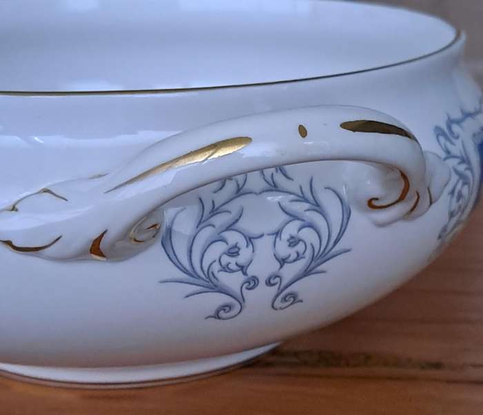 Coalport 'Revelry' Vegetable Server