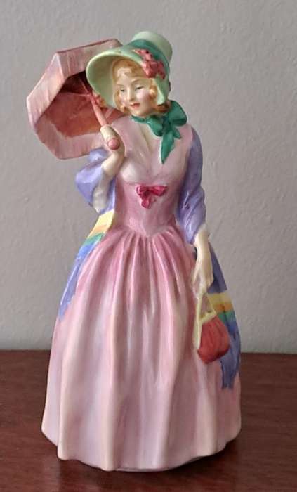 Royal Doulton 'Miss Demure' HN1402
